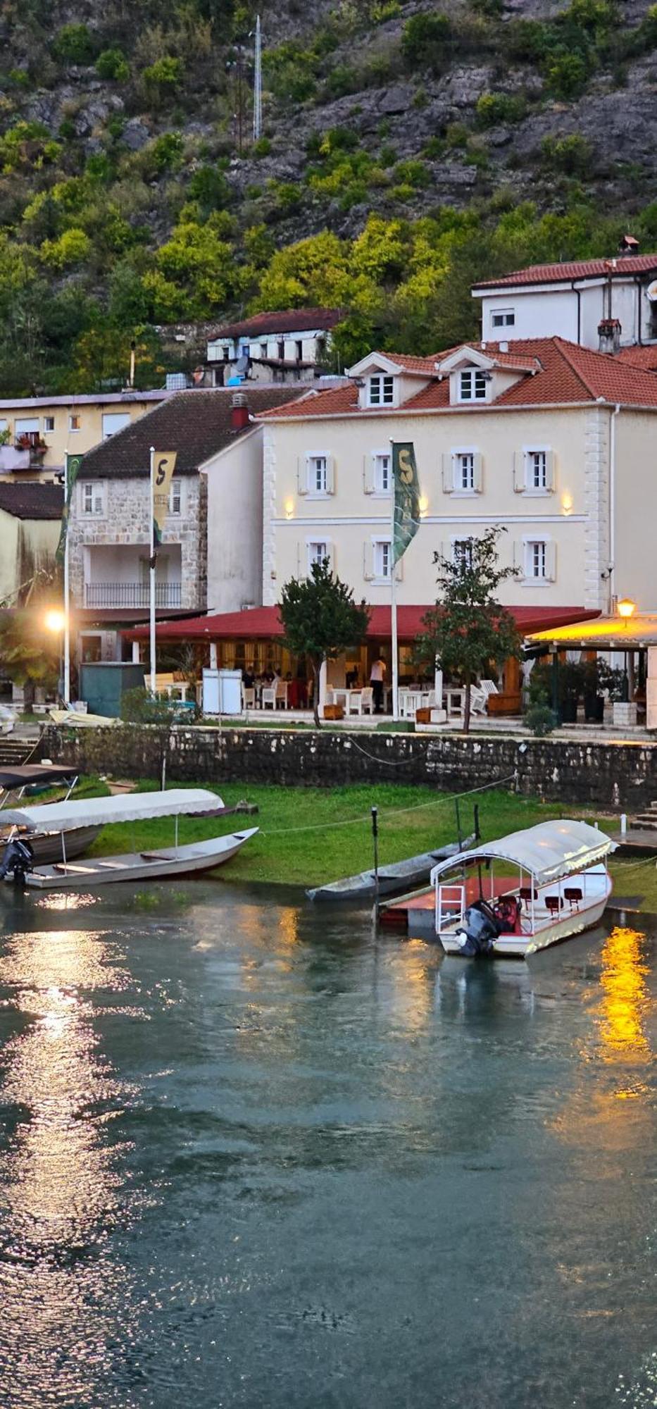 Hotel S Family Jovicevic Rijeka Crnojevića Exterior foto